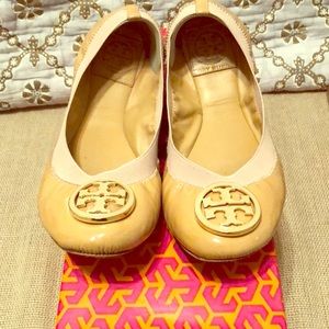 Tory Burch Caroline Nude Patent Flats size 6.5